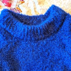 Large women dark blue cozy Top